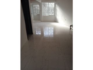 Foto 3 de LUXA VENDE CASA POR EL SECTOR BARRIO SANTA FE