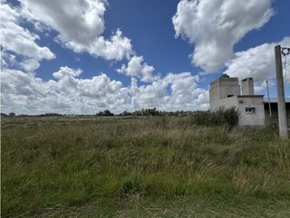 Foto 2 de Lote en venta en Gomez (Brandsen). Barrio Rincon de Gomez