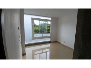 Foto 6 de SE VENDE EDIFICIO ó SE ALQUILAN APARTAESTUDIOS EN EL INGENIO TP