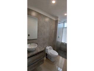 Foto 8 de SE VENDE EDIFICIO ó SE ALQUILAN APARTAESTUDIOS EN EL INGENIO TP
