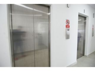 Foto 8 de Vendemos oficina corporativas en Edificio Portus Manga en Cartagena