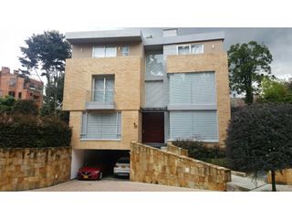 Foto 1 de VENDO CASA CON ASCENSOR, CERROS DE SUBA, CASA BLANCA, BOGOTA