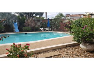 Foto 16 de Casa de 6 hab y piscina en venta barrio La Magdalena - Girardot,