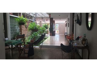 Foto 12 de Casa de 6 hab y piscina en venta barrio La Magdalena - Girardot,