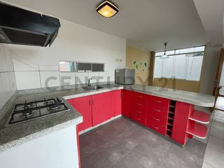 Foto 10 de Vendo hermoso departamento  en los cedros de villa chorrillos