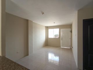 Foto 5 de Venta de casa de dos plantas en Villa Bonita GabR