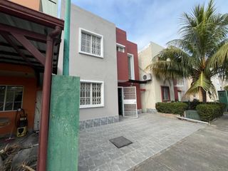 Foto 2 de Casa en venta en Urbanización La Martina, Durán. RoxM