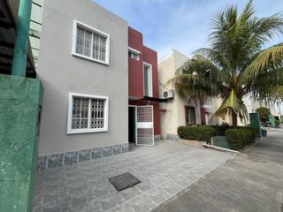 Foto 1 de Casa en venta en Urbanización La Martina, Durán. RoxM