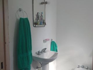 Foto 12 de Casa en venta - 4 Dormitorios 2 Baños - Cochera - 400Mts2 - Los Hornos