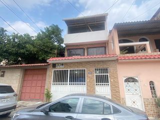 Foto 1 de Casa Rentera en Bellavista en Venta AdrM