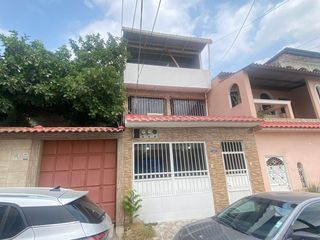 Foto 2 de Casa Rentera en Bellavista en Venta AdrM