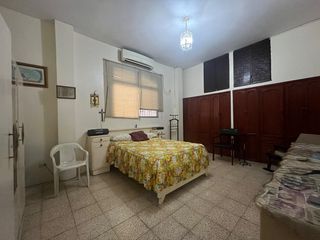 Foto 9 de Venta de casa esquinera ideal para inversión en Kennedy GabR