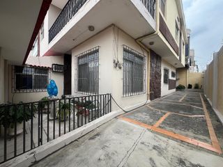 Foto 17 de Venta de casa esquinera ideal para inversión en Kennedy GabR