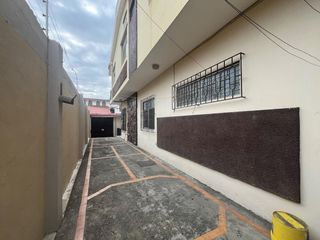 Foto 16 de Venta de casa esquinera ideal para inversión en Kennedy GabR