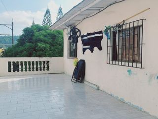 Foto 3 de Casa Esquinera en Venta en Mapasingue   GraC