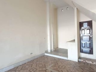 Foto 3 de Local Comercial en Alquiler, Av 25 de Julio, GinS