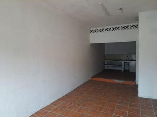 Foto 1 de Alquiler de Local Juan Péndola y 25 de Julio SanS