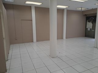 Foto 4 de Alquiler Local Comercial frente a Mercado de Las Esclusas Sur de Gye SanS