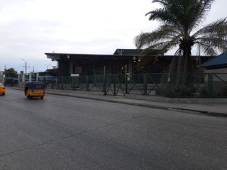 Foto 3 de Alquiler Local Comercial frente a Mercado de Las Esclusas Sur de Gye SanS