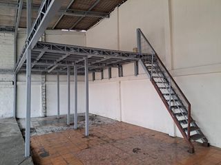 Foto 10 de Alquiler Terreno y Local de 810 m² frente al Mercado Las Esclusas Sur Gye SanS