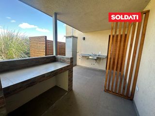 Foto 39 de Casa Santa Elena, con 3 cuartos y escritorio. Pileta, parrilla, piscina. Excelente.