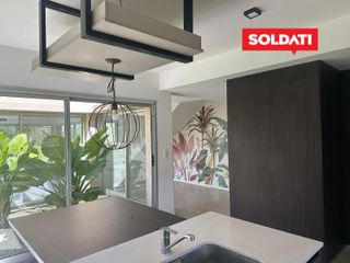 Foto 9 de Casa Santa Elena, con 3 cuartos y escritorio. Pileta, parrilla, piscina. Excelente.