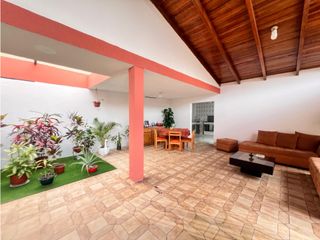 Foto 3 de Carcelén, Casa Comercial en Renta, 325m2, 10 Ambientes