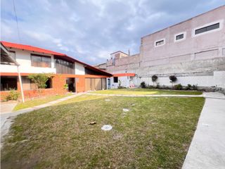 Foto 14 de Carcelén, Casa Comercial en Renta, 325m2, 10 Ambientes