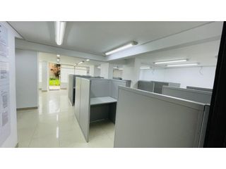 Foto 21 de Venta Oficina en Casa de dos Pisos 336 M2 en Niza Sur Bogotá