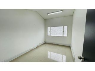 Foto 13 de Venta Oficina en Casa de dos Pisos 336 M2 en Niza Sur Bogotá