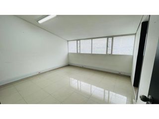 Foto 15 de Venta Oficina en Casa de dos Pisos 336 M2 en Niza Sur Bogotá