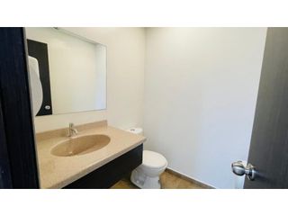 Foto 33 de Venta Oficina en Casa de dos Pisos 336 M2 en Niza Sur Bogotá