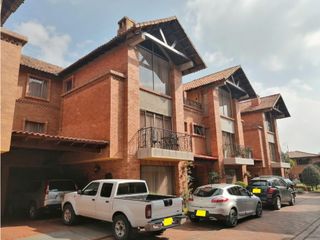 Foto 1 de CASA 251 M2 SANTA CECILIA 2 CHA | 267 |