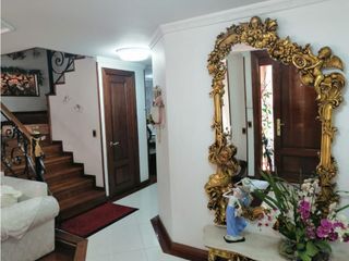 Foto 2 de CASA 251 M2 SANTA CECILIA 2 CHA | 267 |