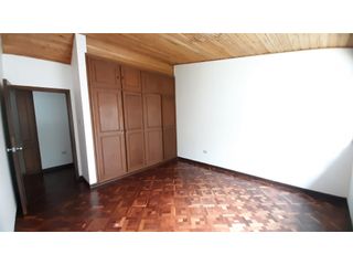 Foto 17 de Amplia casa con jardín para arriendo en Santa Ana Occidental