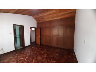 Foto 13 de Amplia casa con jardín para arriendo en Santa Ana Occidental