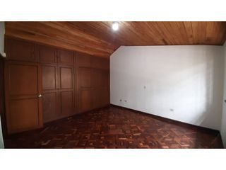 Foto 12 de Amplia casa con jardín para arriendo en Santa Ana Occidental