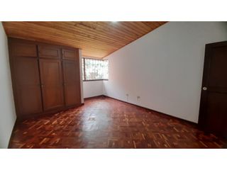 Foto 18 de Amplia casa con jardín para arriendo en Santa Ana Occidental