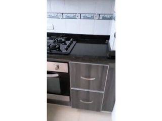 Foto 8 de MOBLADA Casa tresniveles.GranGranada 100Mts,4alc,2baño,patio YG/MD