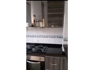 Foto 10 de MOBLADA Casa tresniveles.GranGranada 100Mts,4alc,2baño,patio YG/MD
