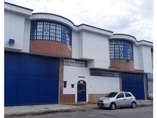 Foto 2 de VENTA- ARRIENDO EXCELENTE BODEGA  VIA PTO LOPEZ -VILLAVICENCIO