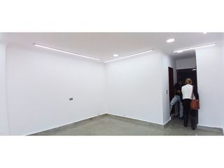 Foto 3 de Venta oficina local en La Candelaria, Medellín Edificio Roldano