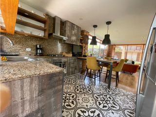 Foto 4 de Vendemos hermosa casa en Chia