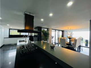 Foto 17 de Casa Amoblada en alquiler Medellin, Las palmas