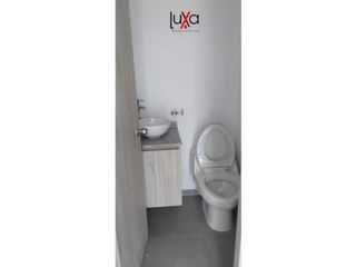 Foto 14 de LUXA VENDE HERMOSO APARTAMENTO . EDIFICIO MARSELLA .8 PISO. 80 MTS2.