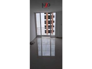 Foto 4 de LUXA VENDE HERMOSO APARTAMENTO . EDIFICIO MARSELLA .8 PISO. 80 MTS2.