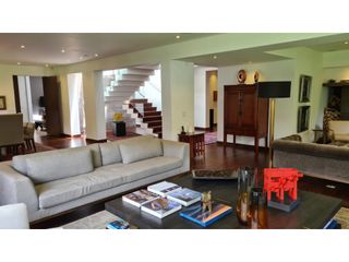 Foto 6 de SANTA ANA CASA VENTA 640 MTS 4 CUARTOS