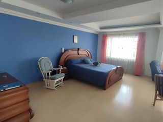 Foto 15 de ¡Vive en grande! Casa amplia de 4 habitaciones en Lomas de Monteserrín. Seguridad y confort total.