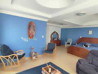 Foto 14 de ¡Vive en grande! Casa amplia de 4 habitaciones en Lomas de Monteserrín. Seguridad y confort total.