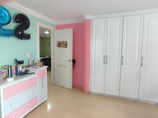 Foto 20 de ¡Vive en grande! Casa amplia de 4 habitaciones en Lomas de Monteserrín. Seguridad y confort total.